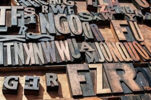 ¿Para qué sirve la imprenta de tipos móviles?